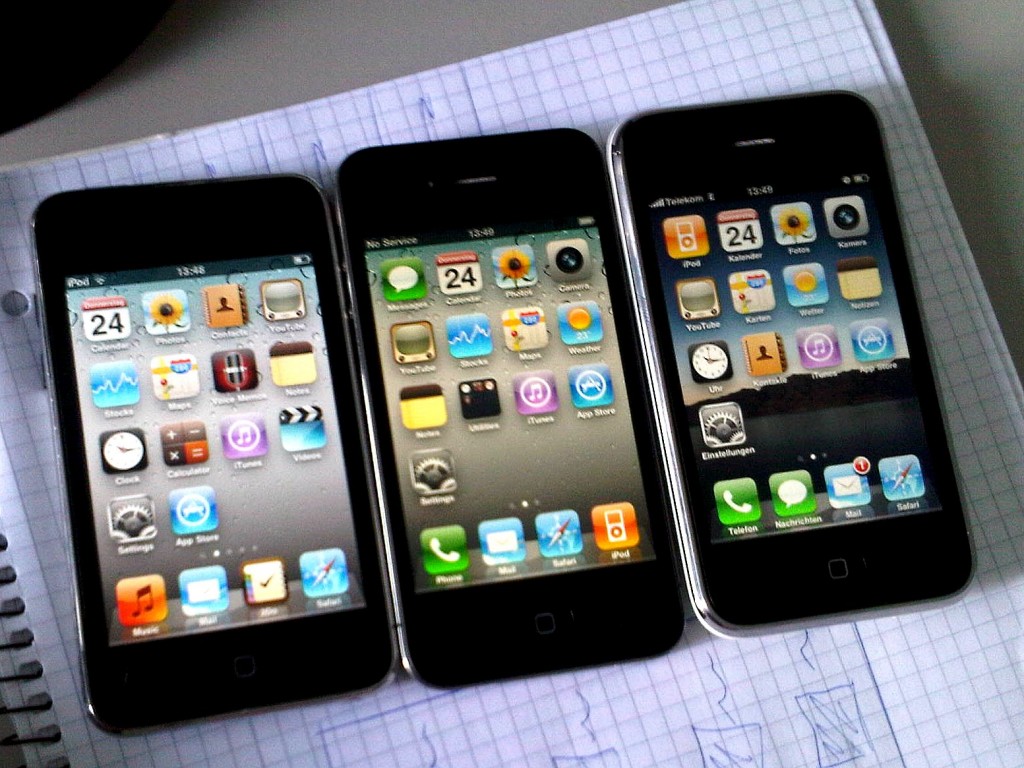 iPod, iPhone4 and iPhone 3GS